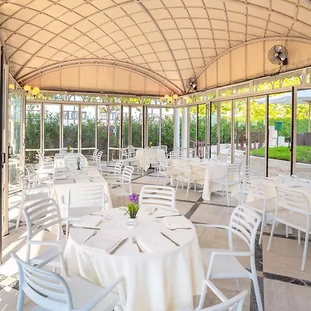 ホテル グランド ドン ファン ジュリアノーヴァ