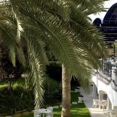 Grand Don Juan Hotel 4*
