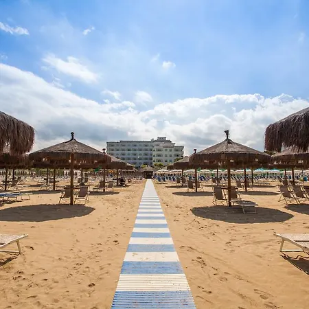 Hotel Grand Don Juan 4*