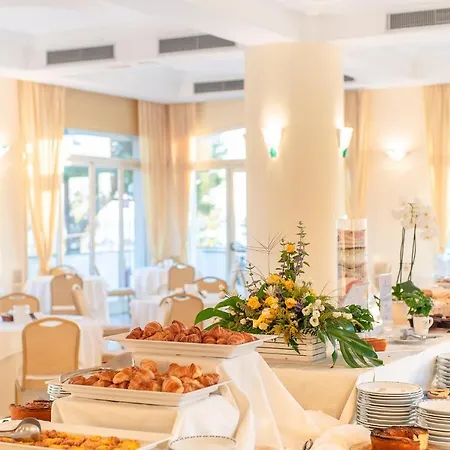 Grand Don Juan Hotel