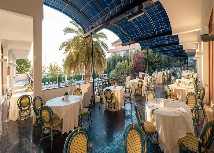 Grand Don Juan Hotel