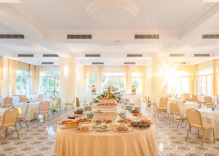 Grand Don Juan Hotel 4*