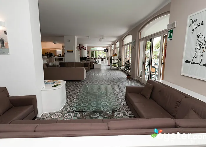 Grand Don Juan Hotel 4*