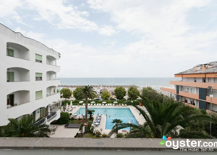 Hotel Grand Don Juan 4*