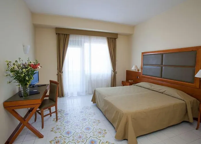 Hotel Grand Don Juan 4*