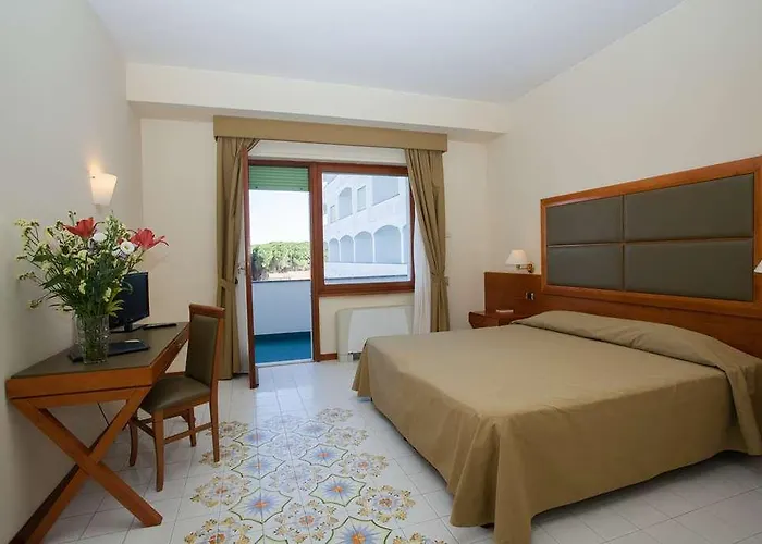 Grand Don Juan Hotel 4*